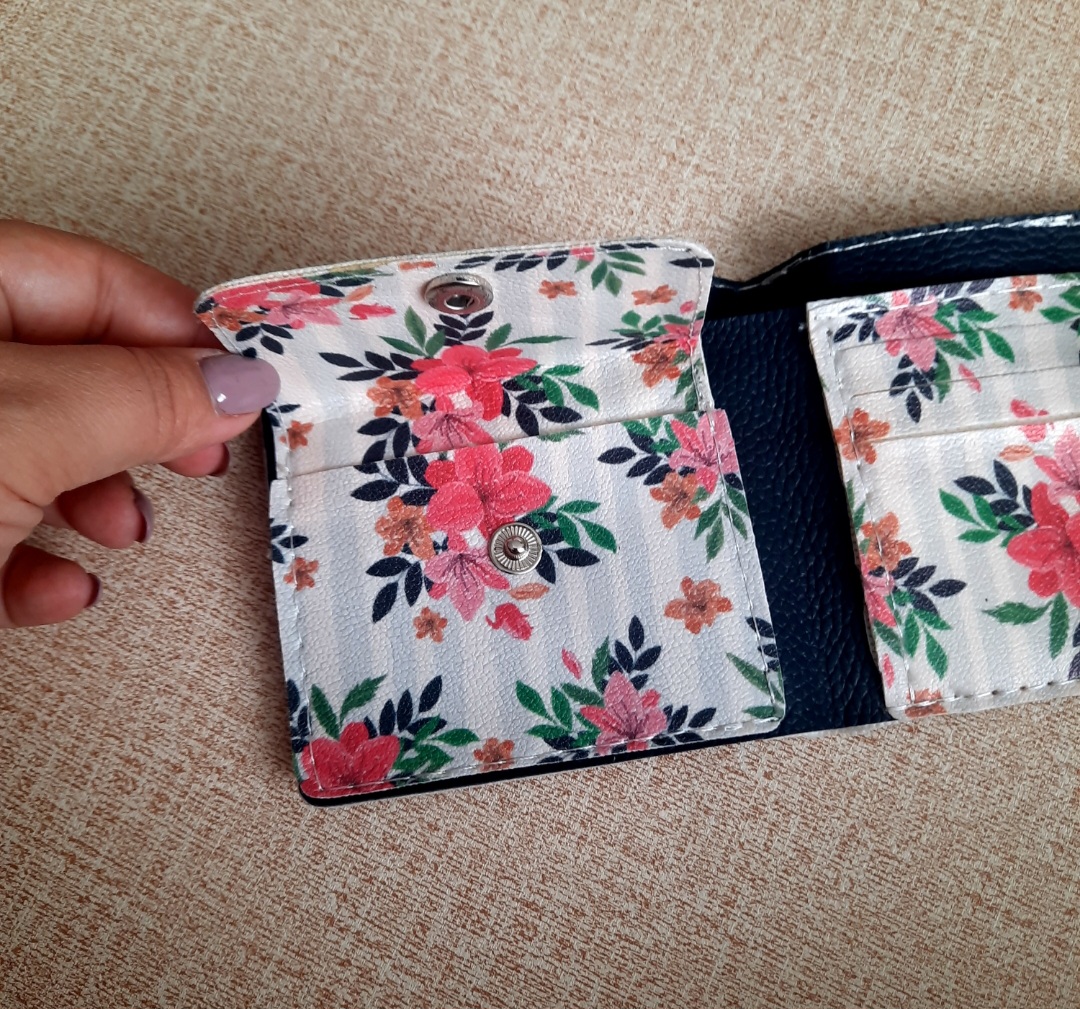 کیف پول جیبی دو رنگ سرمه ای و گلدار